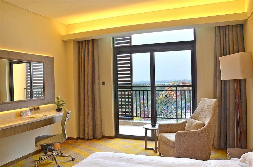 Gleetour Maya Hotel Ухан Екстериор снимка