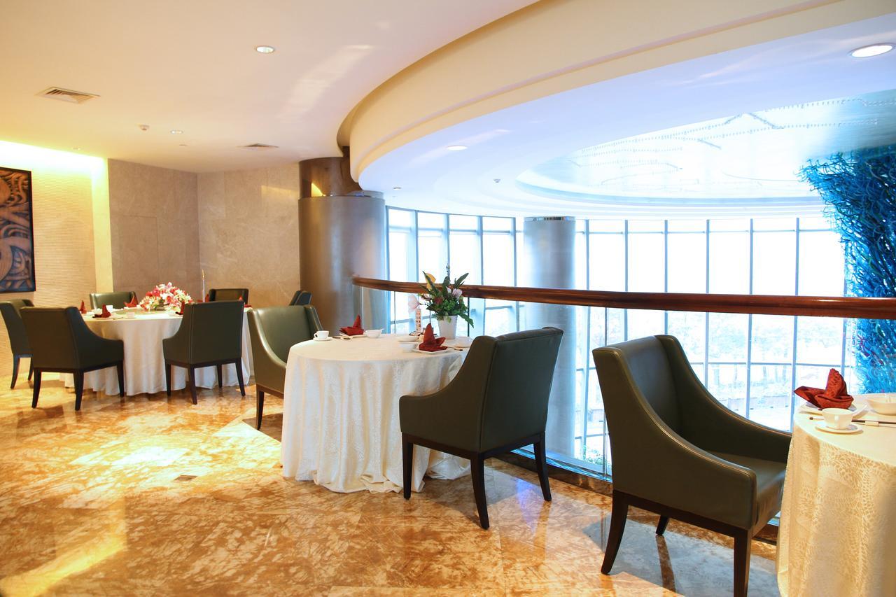 Gleetour Maya Hotel Ухан Екстериор снимка