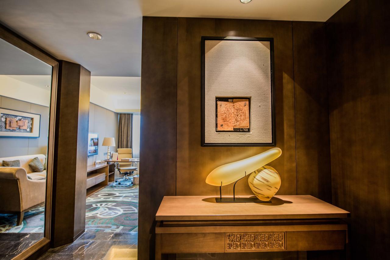 Gleetour Maya Hotel Ухан Екстериор снимка